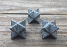 Load image into Gallery viewer, GEMSTONE MERKABA STAR Hematite (One)