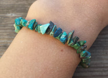 Load image into Gallery viewer, CHRYSOCOLLA Natural Stone Gemstone Stretchy Chip Bracelet
