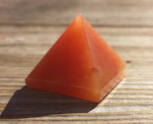 Load image into Gallery viewer, RED AVENTURINE natural small gemstone crystal pyramid 20-22