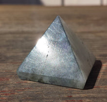 Load image into Gallery viewer, LABRADORITE natural Medium gemstone crystal pyramid 27-30mm