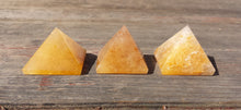 Load image into Gallery viewer, GOLDEN QUARTZ natural Medium gemstone crystal pyramid 27-30mm