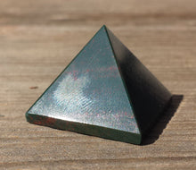 Load image into Gallery viewer, BLOODSTONE natural Medium gemstone crystal pyramid 27-30mm