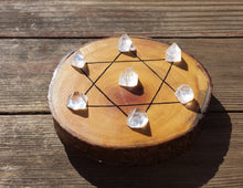 Load image into Gallery viewer, CRYSTAL GRID SET  Natural wood slice with 6 pointed star pattern with 7 Apophyllite crystal tips