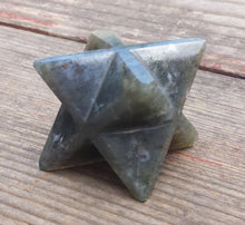 Load image into Gallery viewer, Large (50mm) MOSS AGATE Natural Gemstone Merkaba Star (One)