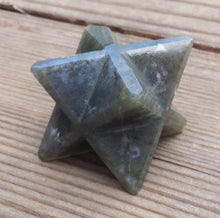 Load image into Gallery viewer, Large (50mm) MOSS AGATE Natural Gemstone Merkaba Star (One)