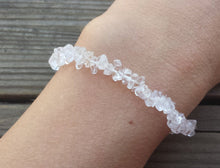 Load image into Gallery viewer, CLEAR QUARTZ Natural Stone Gemstone Stretchy Chip Bracelet