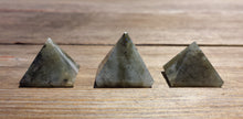 Load image into Gallery viewer, LABRADORITE natural small gemstone crystal pyramid 20-22