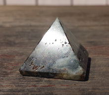 Load image into Gallery viewer, RAINFOREST RHYOLITE natural Medium gemstone crystal pyramid 27-30mm