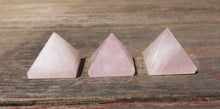 Load image into Gallery viewer, ROSE QUARTZ natural Medium gemstone crystal pyramid 27-30mm
