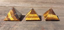 Load image into Gallery viewer, TIGER EYE natural Medium gemstone crystal pyramid 27-30mm