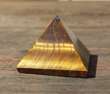 Load image into Gallery viewer, TIGER EYE natural Medium gemstone crystal pyramid 27-30mm