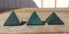 Load image into Gallery viewer, BLOODSTONE natural Medium gemstone crystal pyramid 27-30mm