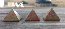 Load image into Gallery viewer, UNAKITE natural Medium gemstone crystal pyramid 27-30mm