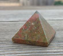 Load image into Gallery viewer, UNAKITE natural Medium gemstone crystal pyramid 27-30mm