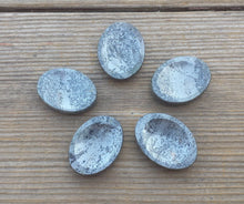Load image into Gallery viewer, HEMATITE Worry Stone Natural Stone Hand Carved Gemstone Worry Stone