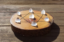 Load image into Gallery viewer, CRYSTAL GRID SET  Natural wood slice with 6 pointed star pattern with 7 Apophyllite crystal tips