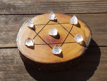 Load image into Gallery viewer, CRYSTAL GRID SET  Natural wood slice with 6 pointed star pattern with 7 Apophyllite crystal tips